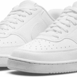 Nike Sneakers - Maat 39 - Vrouwen - Wit