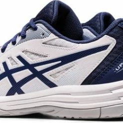 ASICS Upcourt 5 Dames - Sportschoenen - Volleybal - Indoor - Wit/blauw 11 ASICS Upcourt 5 Dames - Sportschoenen - Volleybal - Indoor - Wit/blauw -dames-schoenen Verkoop 550x261 6