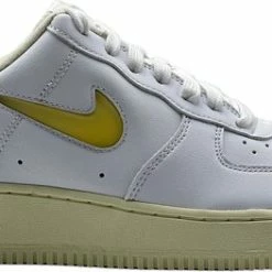 Nike Air Force 1 '07 LX (Jewel / Pale Vanilla) - Maat 40