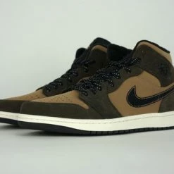 Nike Air Jordan 1 Mid SE Dark Chocolate DC7294-200 Maat 44 Bruin -dames-schoenen Verkoop 550x366 111