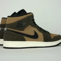Nike Air Jordan 1 Mid SE Dark Chocolate DC7294-200 Maat 44 Bruin -dames-schoenen Verkoop 550x366 117