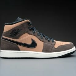Nike Air Jordan 1 Mid SE Dark Chocolate DC7294-200 Maat 44 Bruin -dames-schoenen Verkoop 550x366 126