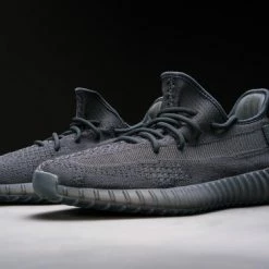 Adidas Yeezy Boost 350 V2 Onyx HQ4540 Maat 41 1/3 Kleur Als Op Foto -dames-schoenen Verkoop 550x366 171