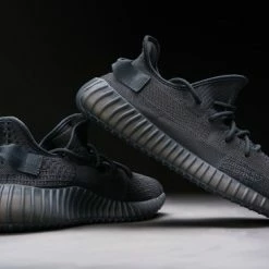 Adidas Yeezy Boost 350 V2 Onyx HQ4540 Maat 41 1/3 Kleur Als Op Foto -dames-schoenen Verkoop 550x366 174