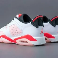 Nike Air Jordan 6 Retro Low Atmosphere (GS) 768878-102 Maat 39 Kleur Als Op Foto -dames-schoenen Verkoop 550x366 185