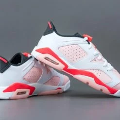 Nike Air Jordan 6 Retro Low Atmosphere (GS) 768878-102 Maat 39 Kleur Als Op Foto -dames-schoenen Verkoop 550x366 187