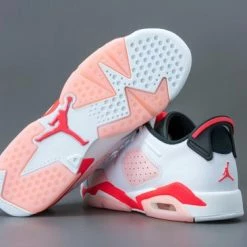 Nike Air Jordan 6 Retro Low Atmosphere (GS) 768878-102 Maat 39 Kleur Als Op Foto -dames-schoenen Verkoop 550x366 188