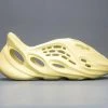Adidas Yeezy Foam Runner Sulfur GV6775 Maat 39 Kleur Als Op Foto