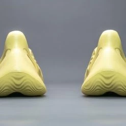 Adidas Yeezy Foam Runner Sulfur GV6775 Maat 39 Kleur Als Op Foto -dames-schoenen Verkoop 550x366 30