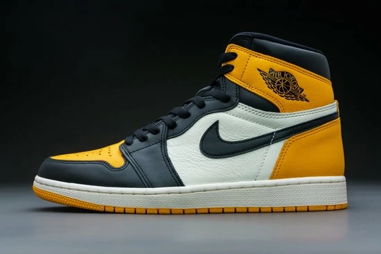 Nike Air Jordan 1 Retro High OG Yellow Toe 555088-711 Maat 43 GEEL 4 Nike Air Jordan 1 Retro High OG Yellow Toe 555088-711 Maat 43 GEEL - Afbeelding 4