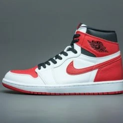 Nike Air Jordan 1 Retro High OG Heritage 555088-161 Maat 46 Kleur Als Op Foto -dames-schoenen Verkoop 550x366 50