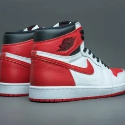 Nike Air Jordan 1 Retro High OG Heritage 555088-161 Maat 46 Kleur Als Op Foto -dames-schoenen Verkoop 550x366 51