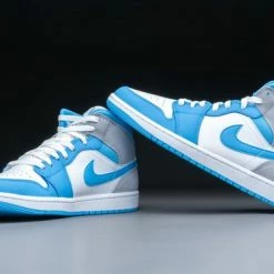 Nike Air Jordan 1 Mid SE, University Blue Grey, DX9276-100, EUR 43 -dames-schoenen Verkoop 550x366 8