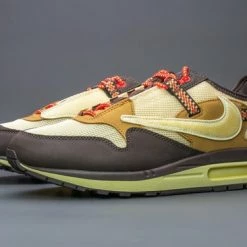 Nike Air Max 1 Travis Scott Cactus Jack Baroque Brown DO9392-200 Maat 42.5 BRUIN -dames-schoenen Verkoop 550x366 83