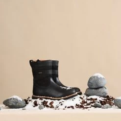 Travelin' Tallinn Dames Outdoorlaarzen - Waterdicht En Ademend - Wol Gevoerde Wandellaars - Zwart Leer - Maat 39 -dames-schoenen Verkoop 550x550 131