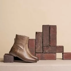 Travelin' Pleubian Dames Leren Enkellaarzen - Nette Schoenen Vrouwen - Taupe Leer - Maat 39 -dames-schoenen Verkoop 550x550 250