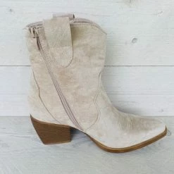 Weloveshoes SmileFavorites® Dames Cowboylaarzen Met Hak Kort - Suedine - Beige - Maat 37 -dames-schoenen Verkoop 550x550 267
