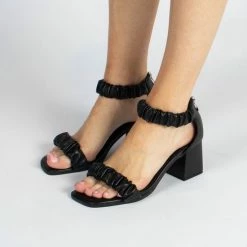 Sacha - Dames - Zwarte Sandalen Met Geplooide Details - Maat 39 -dames-schoenen Verkoop 550x550 279