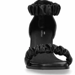 Sacha - Dames - Zwarte Sandalen Met Geplooide Details - Maat 39 -dames-schoenen Verkoop 550x559 5