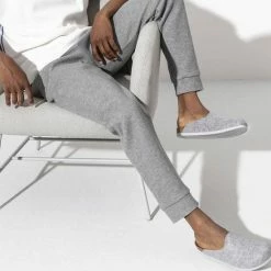 Birkenstock Amsterdam Light Gray Narrow VEG Felt Wooly Home Unisex Pantoffels - Lichtgrijs - Maat 41 27 Birkenstock Amsterdam Light Gray Narrow VEG Felt Wooly Home Unisex Pantoffels - Lichtgrijs - Maat 41 -dames-schoenen Verkoop 550x635 5