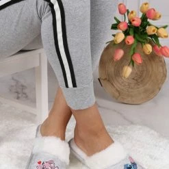 Disney Stitch En Angel - Sloffen / Huispantoffels, Dames Grijs, Wit Bont / 40-41 10 Disney Stitch En Angel - Sloffen / Huispantoffels, Dames Grijs, Wit Bont / 40-41 -dames-schoenen Verkoop 550x773 1