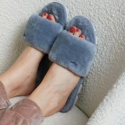 UGG Slippers / Slides Dames - 1100892 - Sky - Maat 40 -dames-schoenen Verkoop 550x825 11