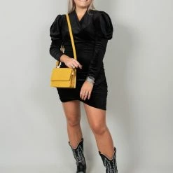 Merkloos Evi Cowboy Laars | Schoenen Dames | Cowboy Laarzen | Sierlijke Opdruk | Stoer | Trendy | Leatherlook | Kleur Zwart | Maat 36 6 Merkloos Evi Cowboy Laars | Schoenen Dames | Cowboy Laarzen | Sierlijke Opdruk | Stoer | Trendy | Leatherlook | Kleur Zwart | Maat 36 -dames-schoenen Verkoop 550x825 17