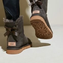 UGG Enkellaarsjes Dames / Laarzen / Damesschoenen - Suède - 1016501 - Groen - Maat 41 -dames-schoenen Verkoop 550x825 6